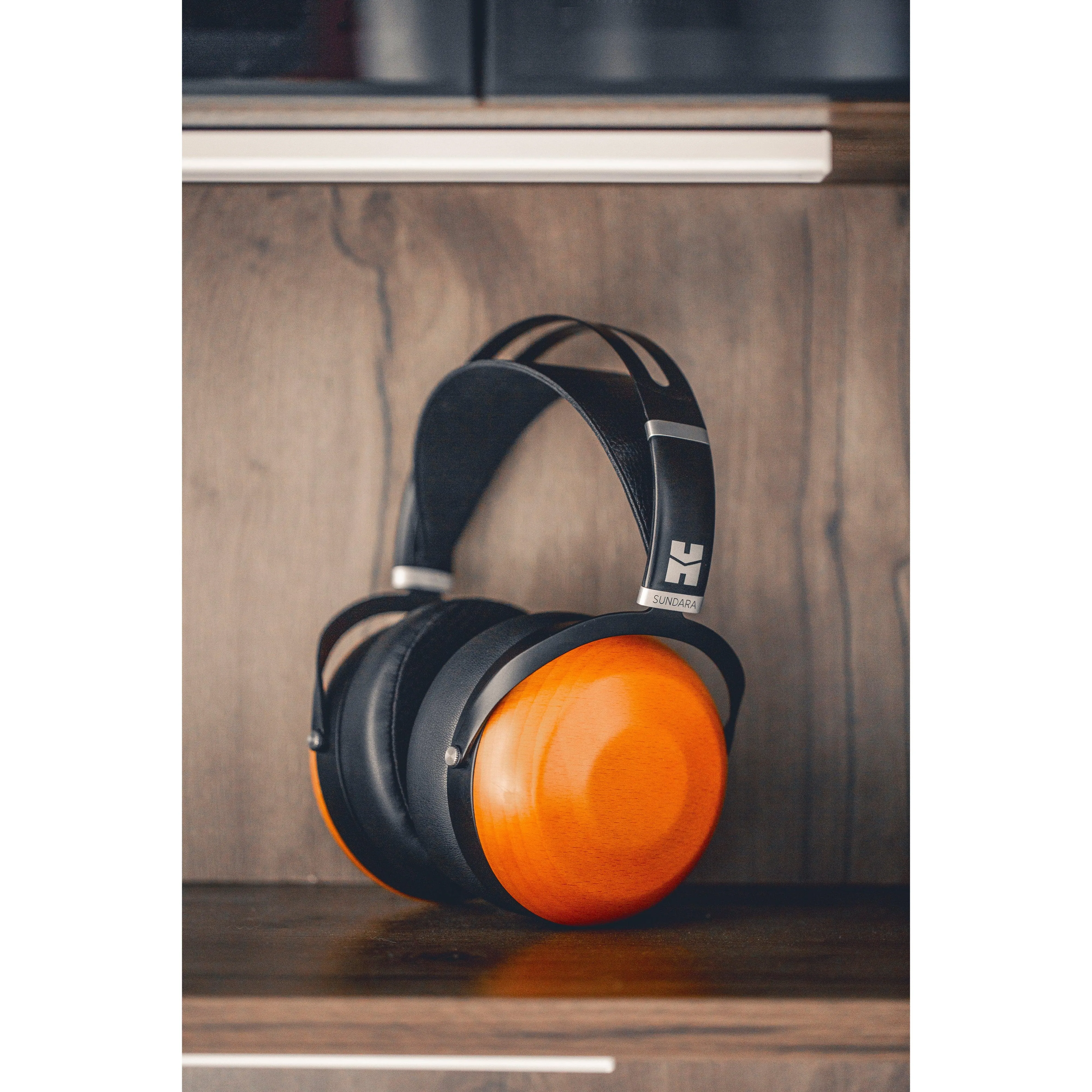 HIFIMAN Sundara Closed-Back | Planar Magnetic Headphones