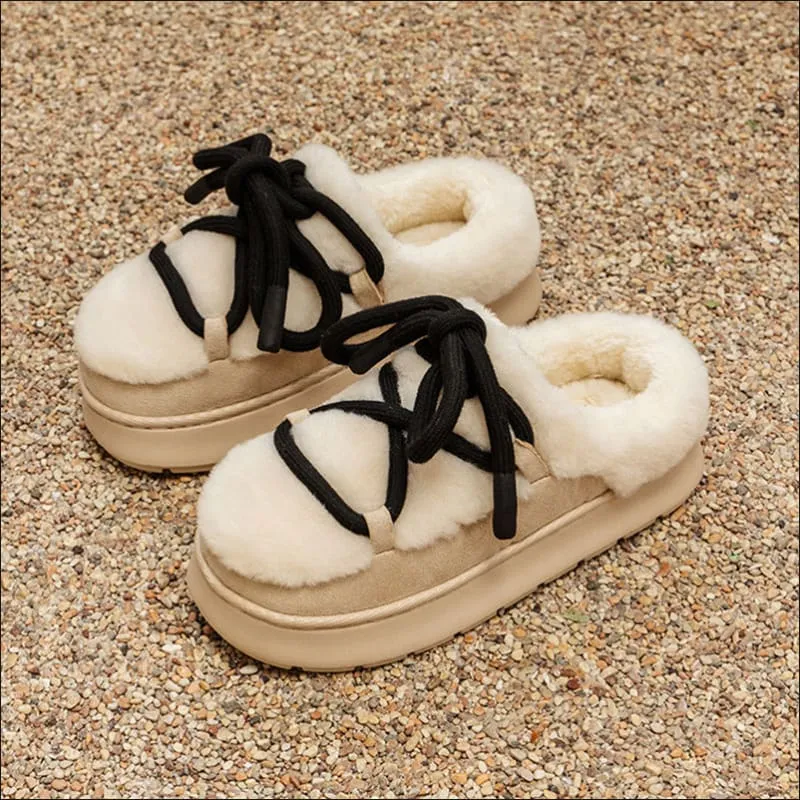 Ladies Outdoor Suede Platform Closed-toe Fur Slippers for Comfort and Style