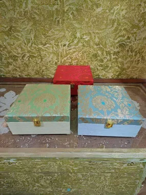 Mini Banarasi Trunk Box