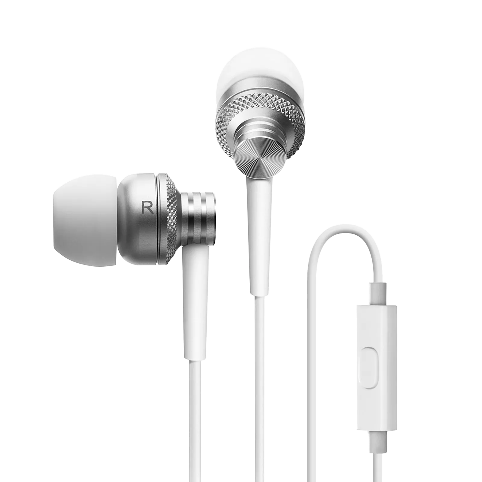 P270 Stylish Hi-Fi earphone effortlessly lets you take calls on the go